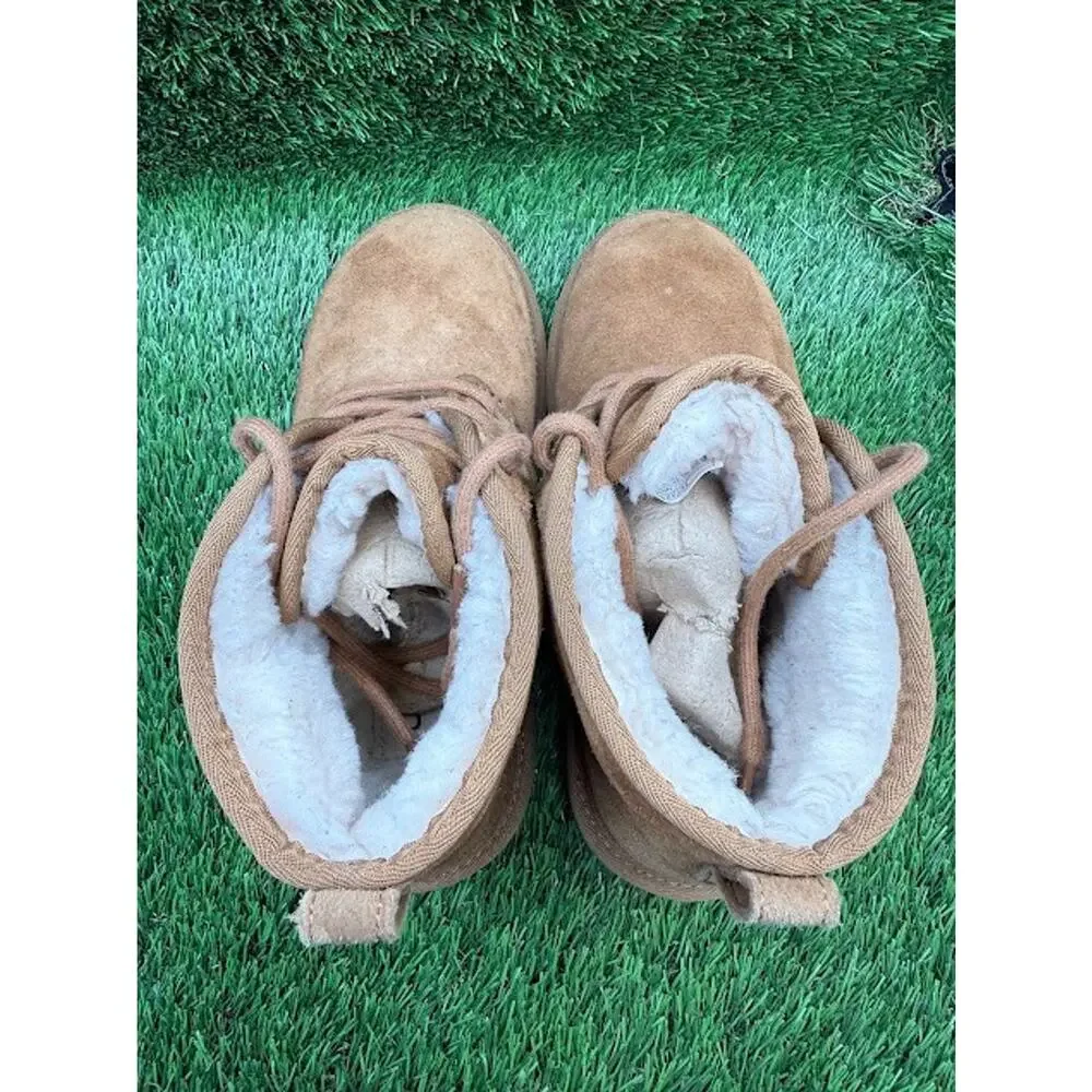 UGG Kids Neumel II Chestnut Suede Boot SN 1017320K Size 6